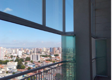 Serviço de Envidraçamento de Sacadas