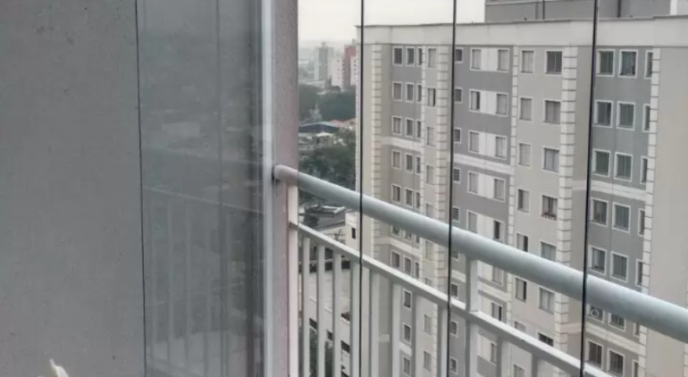 Envidraçamento de sacadas em Mauá