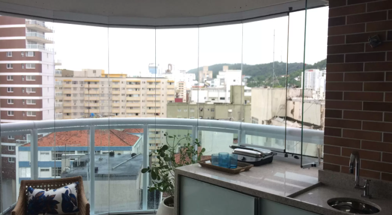 Envidraçamento de sacadas retrátil em Campinas
