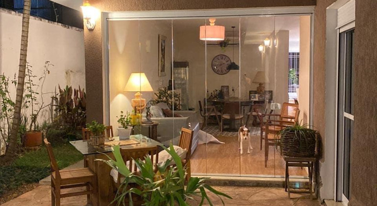 Vantagens de dividir os ambientes com vidro temperado