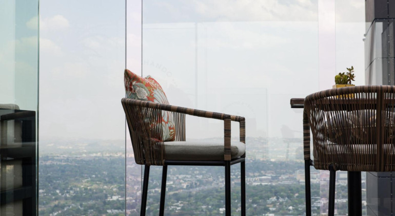 Cortinas de vidro em São Lourenço da Serra